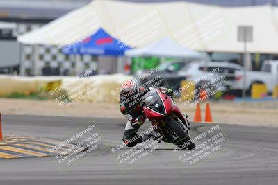 media/Jan-15-2023-SoCal Trackdays (Sun) [[c1237a034a]]/Turn 2 Set 2 (1155am)/